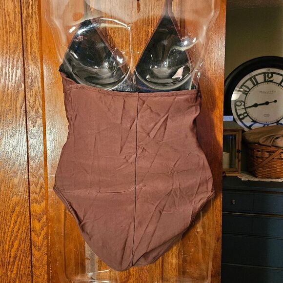 Ocean Dream Brown One Piece Swimsuit with gold embroidery Women's size 12 - Picture 3 of 7